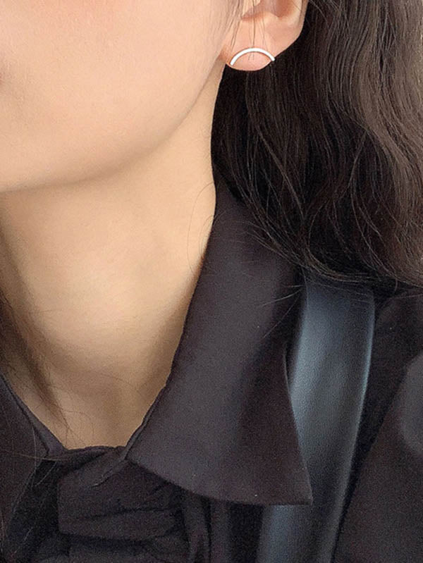 897782